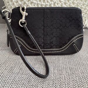 Black Coach Wristlet Bag